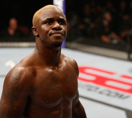 Мелвин Гильярд: Ветеран UFC Проиграл 11-й Бой Подряд, Несмотря на Призывы к Завершению Карьеры