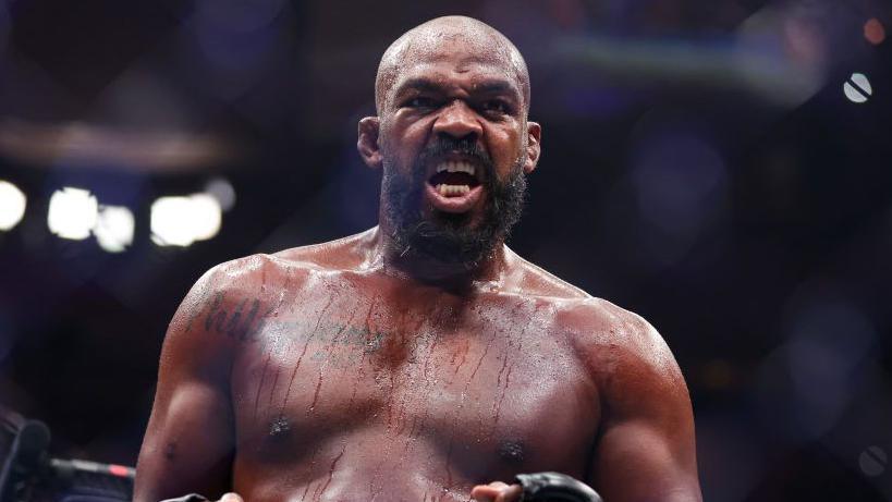 Preview Джон Джонс восхищен тренировкой Федора Емельяненко в 48 лет: «Его нужно свести с Аспиналлом»