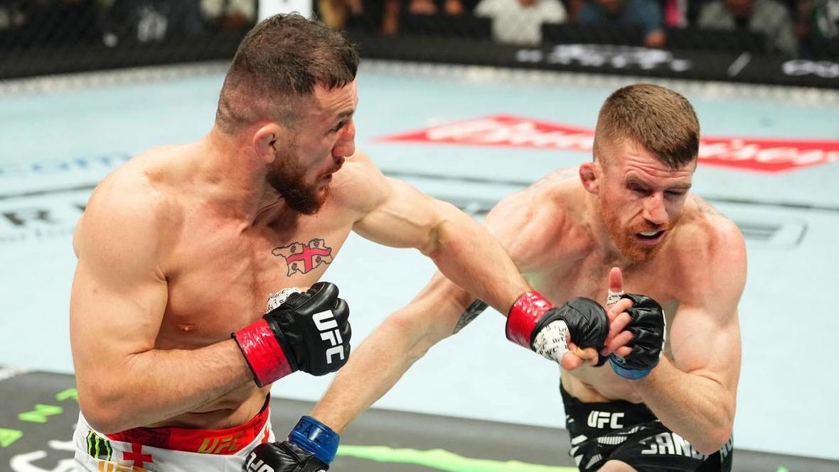 Preview Накал страстей: Кори Сэндхаген бросает вызов Мерабу Двалишвили на пресс-конференции UFC 320