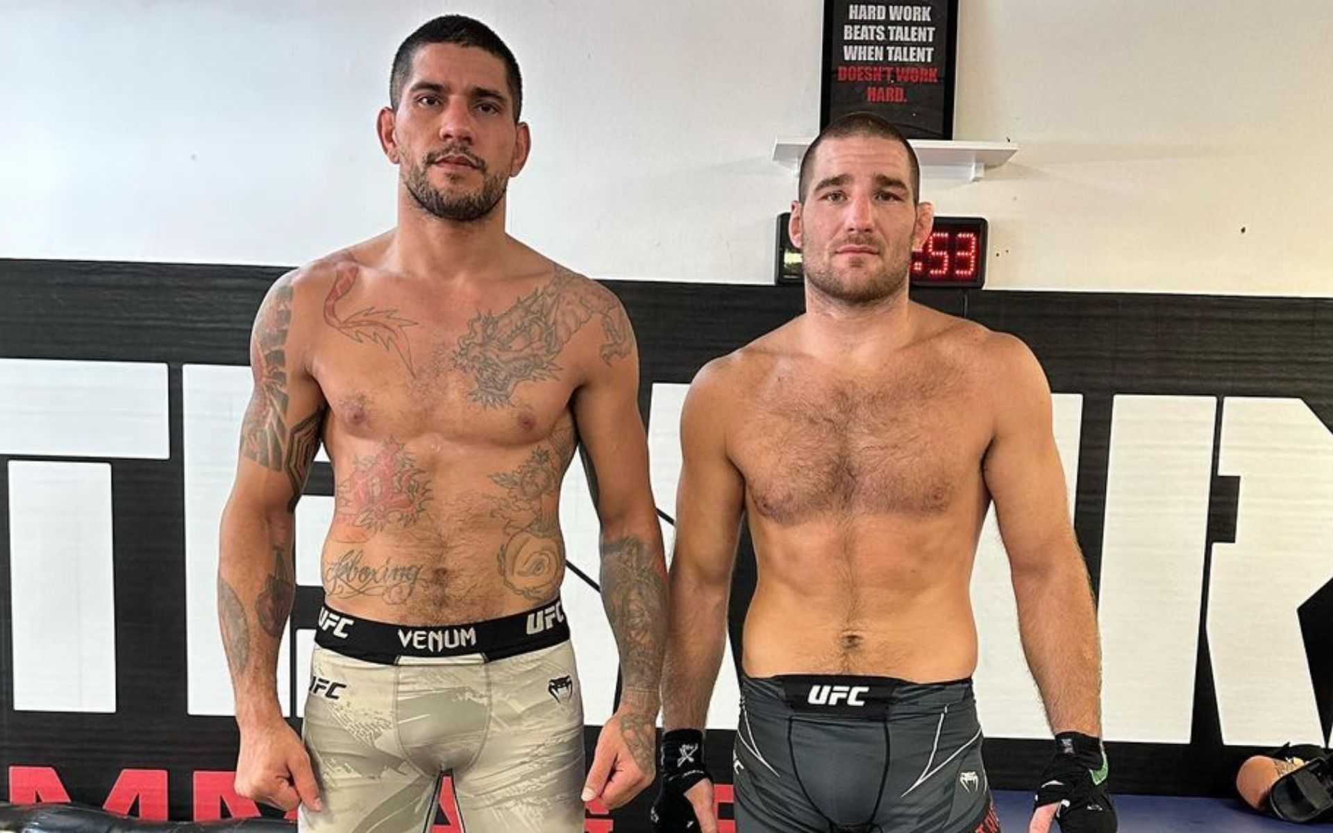 Preview Спарринг-партнер Алекса Перейры, «феномен» ростом 203 см, встретился с Даной Уайтом на фоне интереса UFC