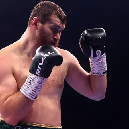 Дэйв Аллен против Арсланбека Махмудова: Анализ Боя, Коэффициенты и Прогноз