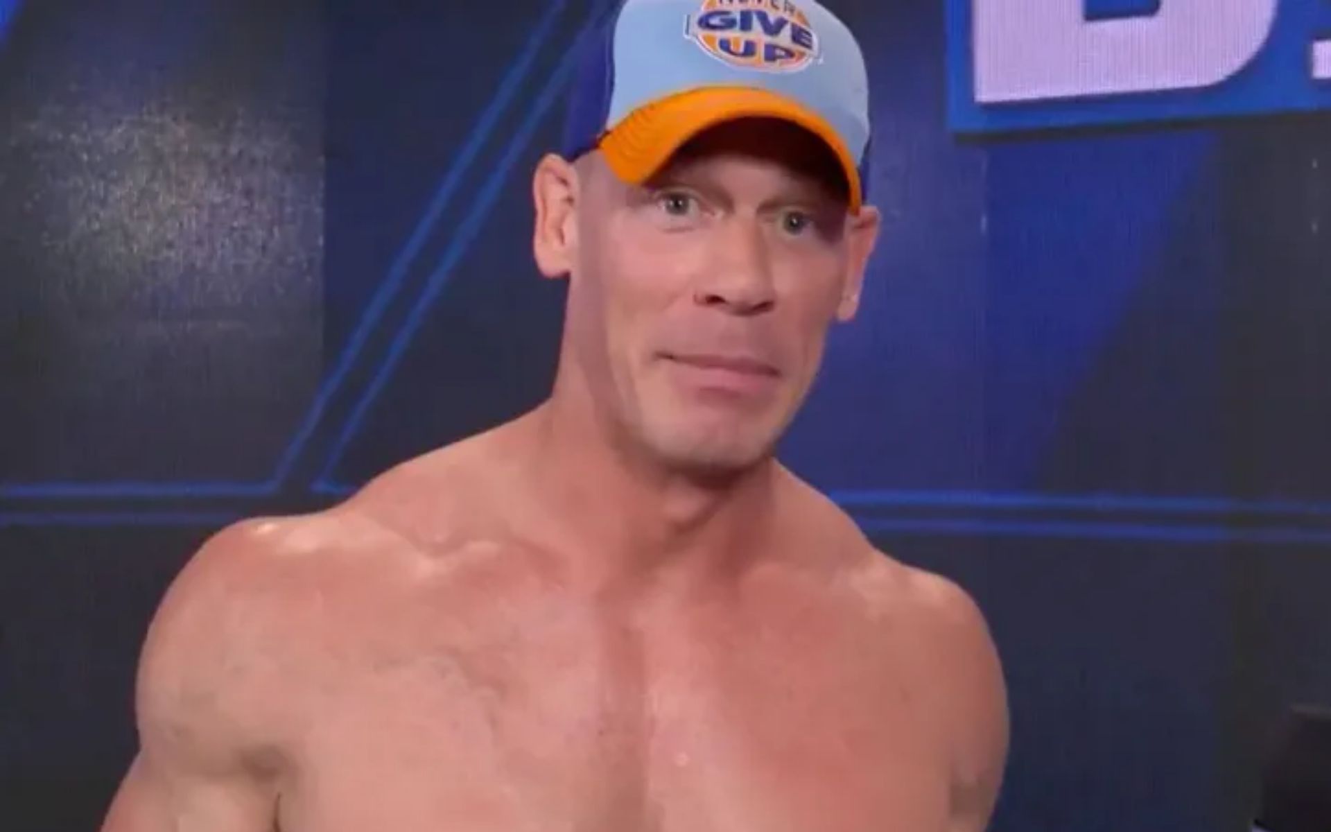 Preview Встреча чемпиона UFC с легендой WWE Джоном Синой стала вирусной: подделка обманула миллионы