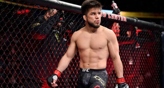 Preview Генри Сехудо вернется в октагон, чтобы прервать череду поражений, сразившись с нерейтинговым соперником